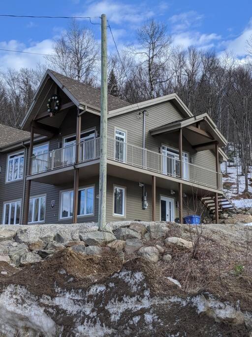 Chalet Au Petit Edouard Л'Анс-Сен-Жан Экстерьер фото